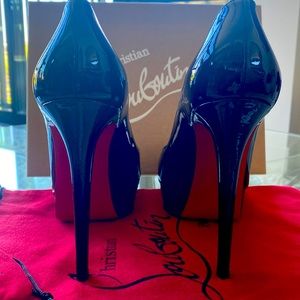 ✨Christian Louboutin Paris Bianca 140 Black Patent Pumps EU Size 39✨ 👠